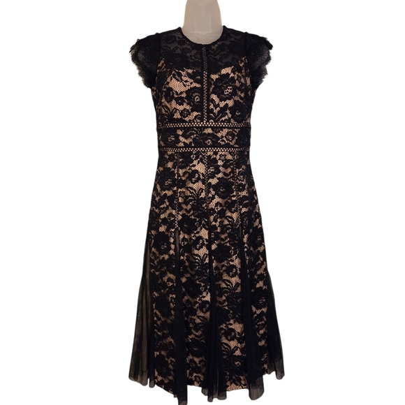 WHBM Cap Sleeve All Over Lace Godet Fit N Flare Dress Cocktail Party Black - Picture 3 of 11
